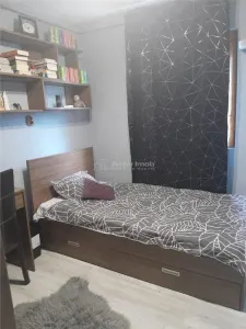 Oferta Apartament 3 camere de vanzare micro 6 - foto 4
