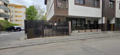 Spatiu comercial cu terasa de vanzare Sebastian - Bucuresti