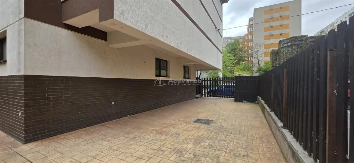 塞巴斯蒂安商业空间带露台出售 - foto 11