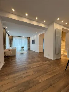 House / villa for sale 375 sqm in Deva, Marasti area - foto 5