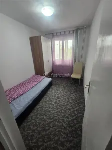 Apartment with 3 bedrooms for rent 77 sqm in Arad, P-ta Garii area - foto 4