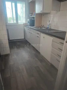 Apartment with 3 bedrooms for rent 77 sqm in Arad, P-ta Garii area - foto 5