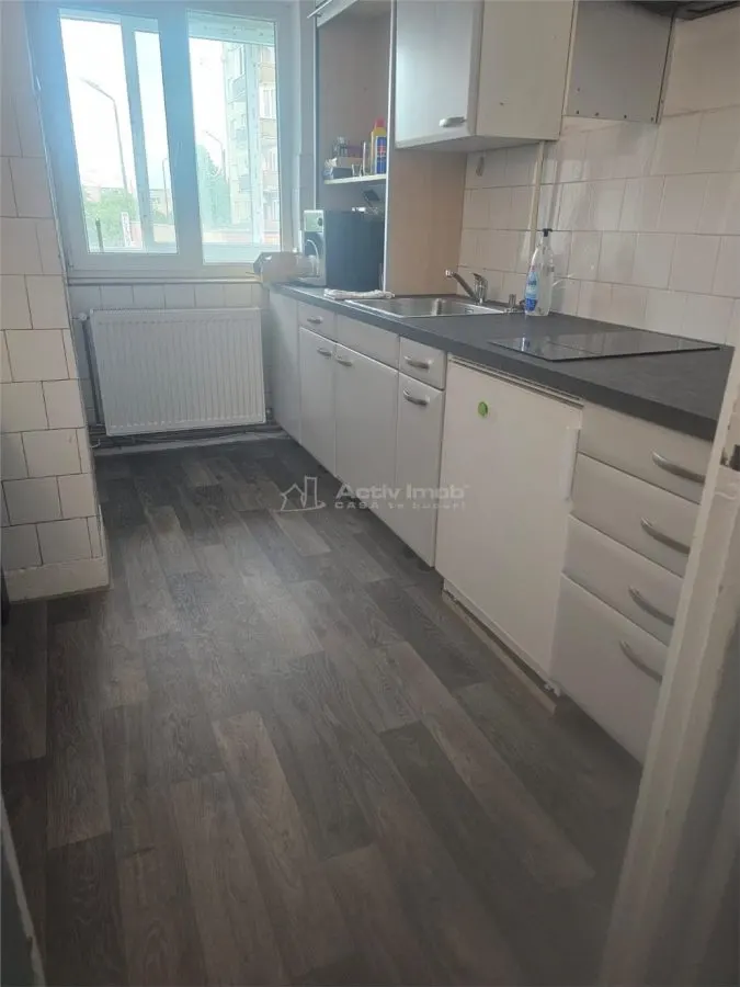 Apartment with 3 bedrooms for rent 77 sqm in Arad, P-ta Garii area - foto 5