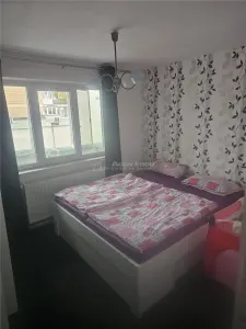Apartment with 3 bedrooms for rent 77 sqm in Arad, P-ta Garii area - foto 9