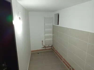 Villa Socolari P+1, 24 Pièces, 1.439 m² Terrain, Zéro Commission Acheteur - foto 17