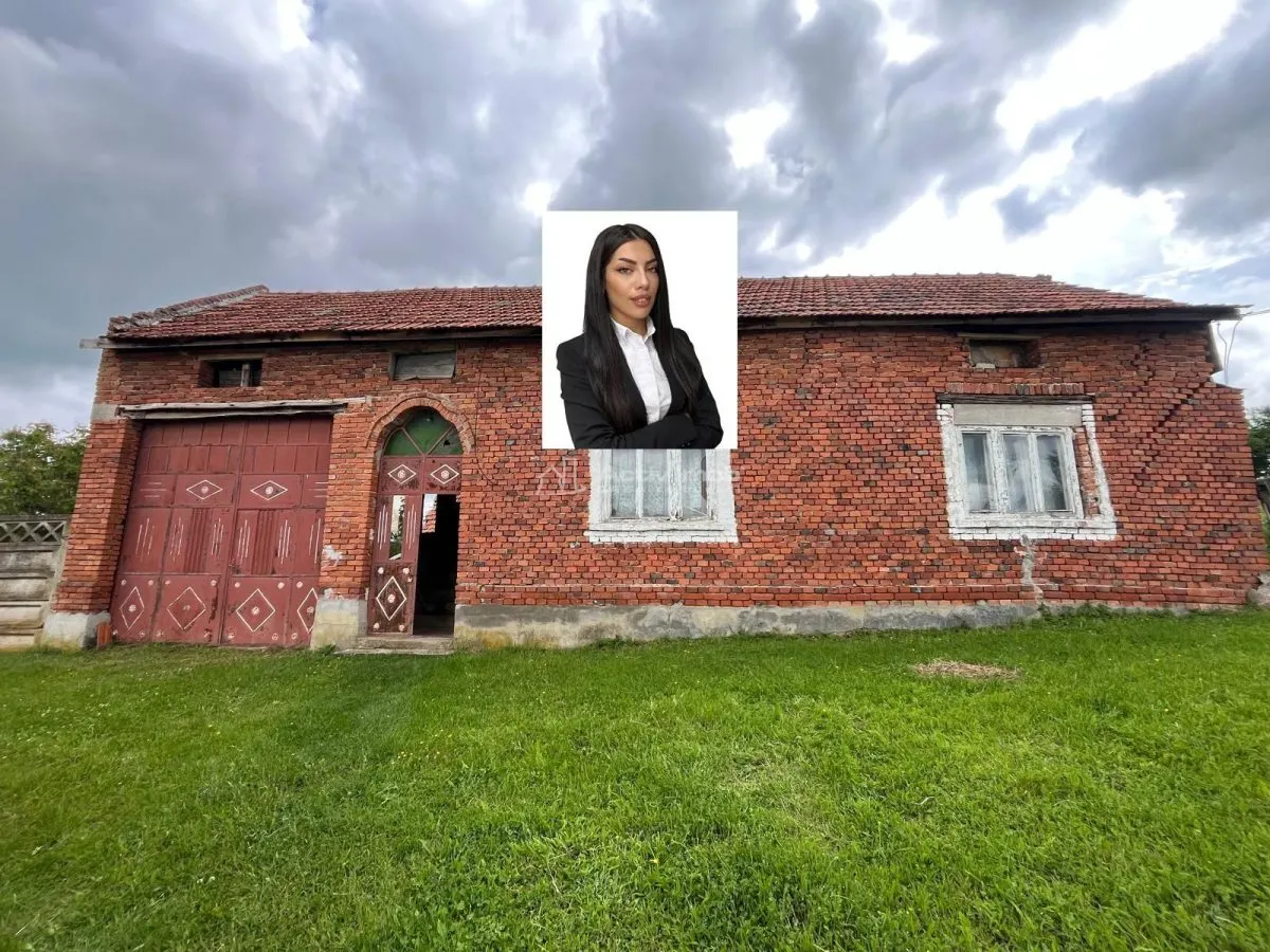 Honorici, Casa Cu Teren, 230 Mp. Suprafata construita, 1.700 Mp. Suprafata teren - foto 1
