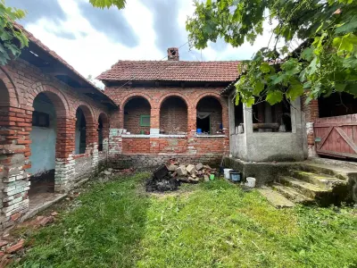 Honorici, Casa Cu Teren, 230 Mp. Suprafata construita, 1.700 Mp. Suprafata teren - foto 12