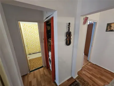 ريسيتا، شقة بـ 3 غرف نوم، مفروشة وموفرة بالأثاث، الطابق الأرضي المرفوع - foto 10