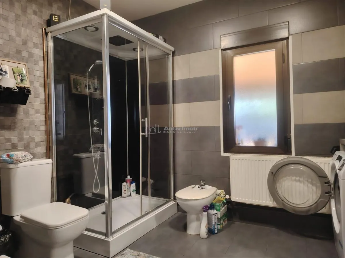 Vila cu piscina situata intr un cartier rezidential la 14 km de Ploiesti - foto 14