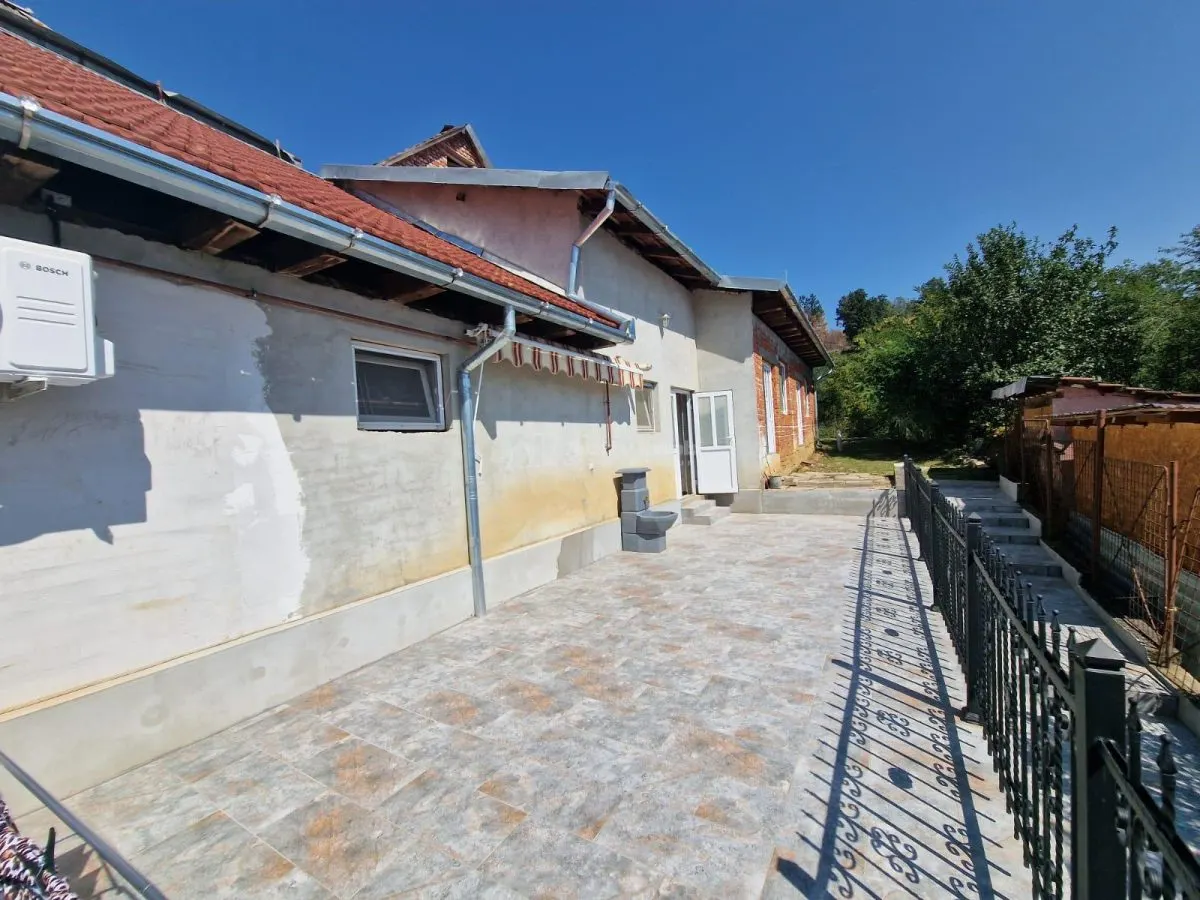 House / villa for sale 180 sqm - foto 17