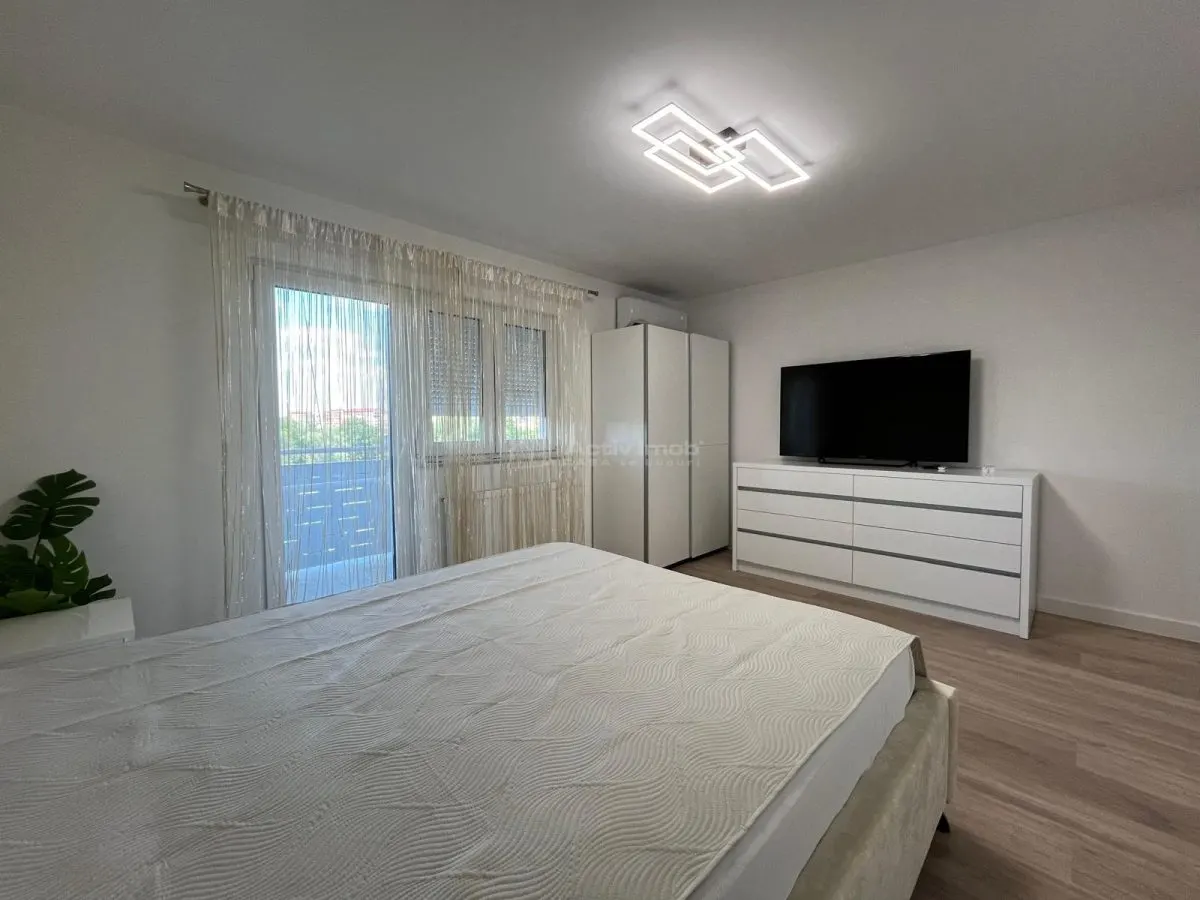Lugoj, Apartament De Lux La Cheie, 1 Cam., 43 Mp. et 3, Malul Timișului Langa Gelaterie - foto 13