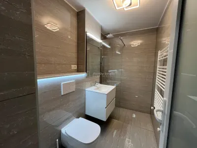 Lugoj, Apartament De Lux La Cheie, 1 Cam., 43 Mp. et 3, Malul Timișului Langa Gelaterie - foto 7