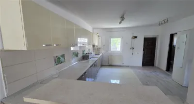 Four-Bedroom House in Cornetu - foto 3