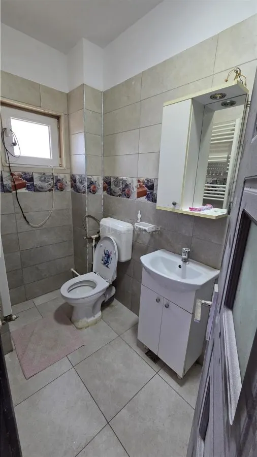 Four-Bedroom House in Cornetu - foto 9