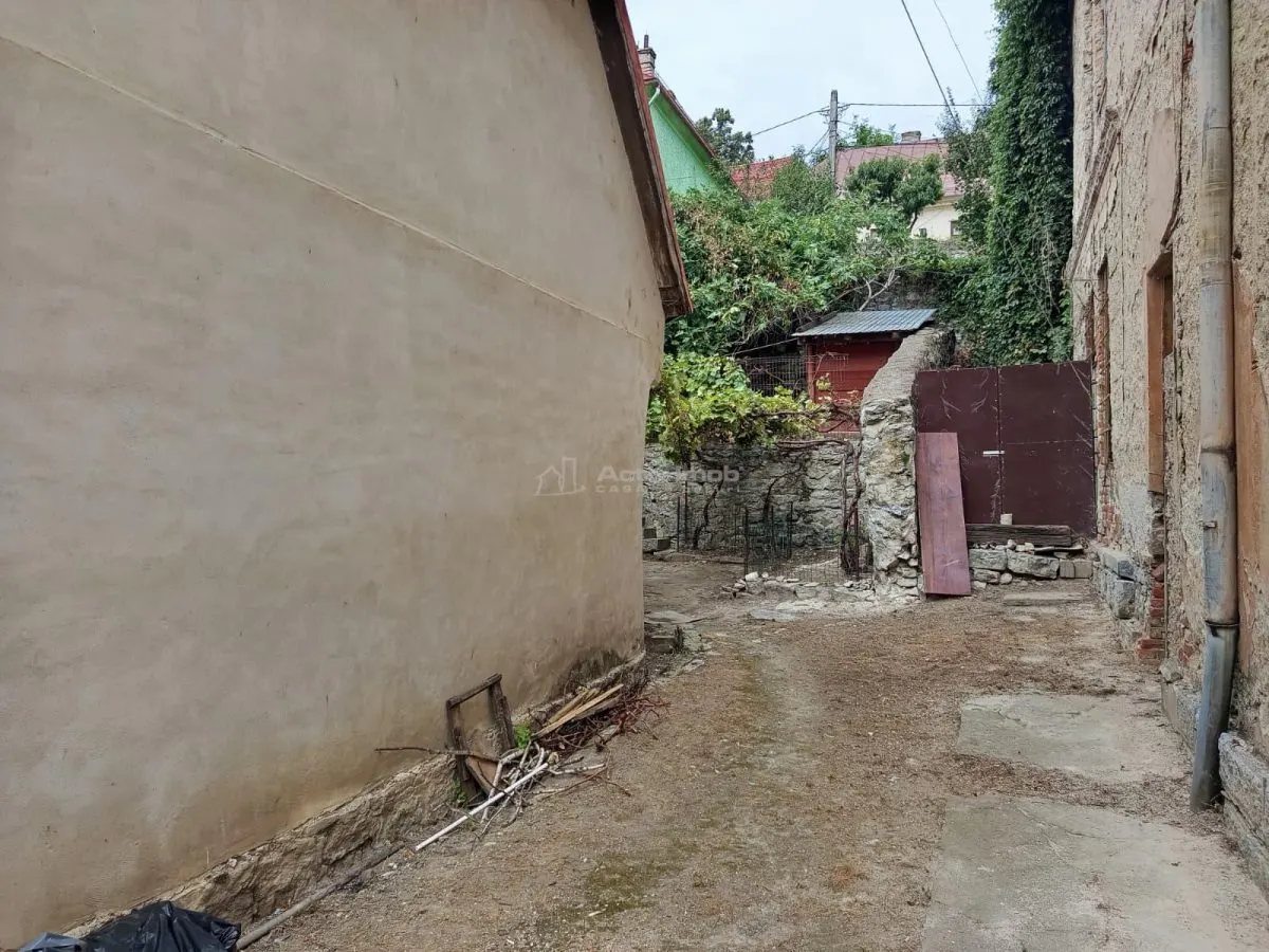 奥拉维察，钥匙入住房屋，7间房间，阁楼改造可能，价格可议 - foto 16