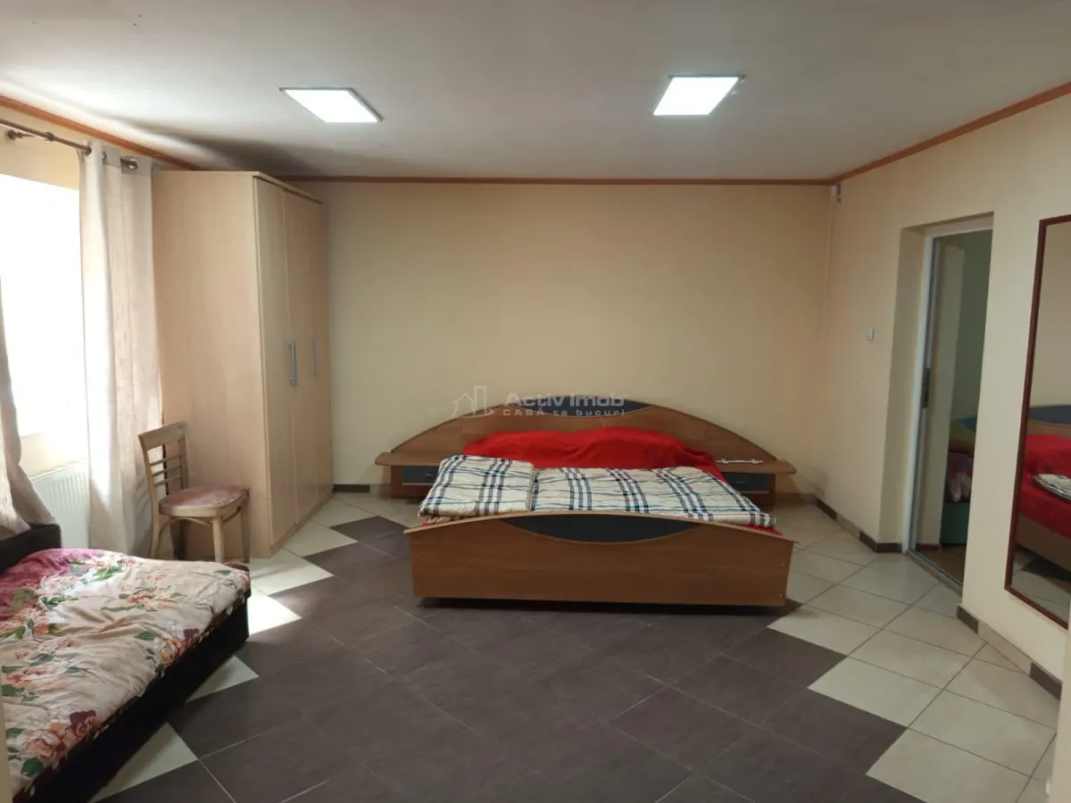 奥拉维察，钥匙入住房屋，7间房间，阁楼改造可能，价格可议 - foto 3