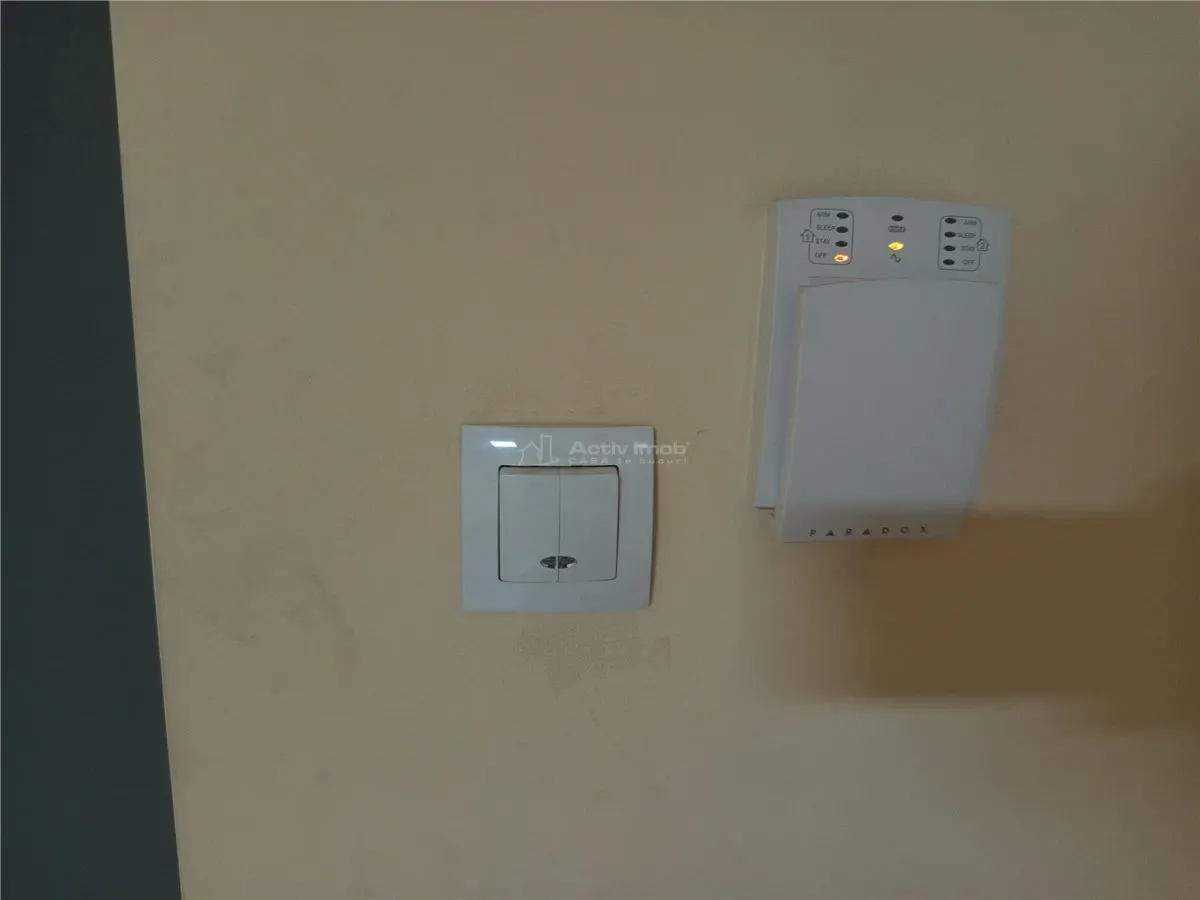 奥拉维察，钥匙入住房屋，7间房间，阁楼改造可能，价格可议 - foto 9