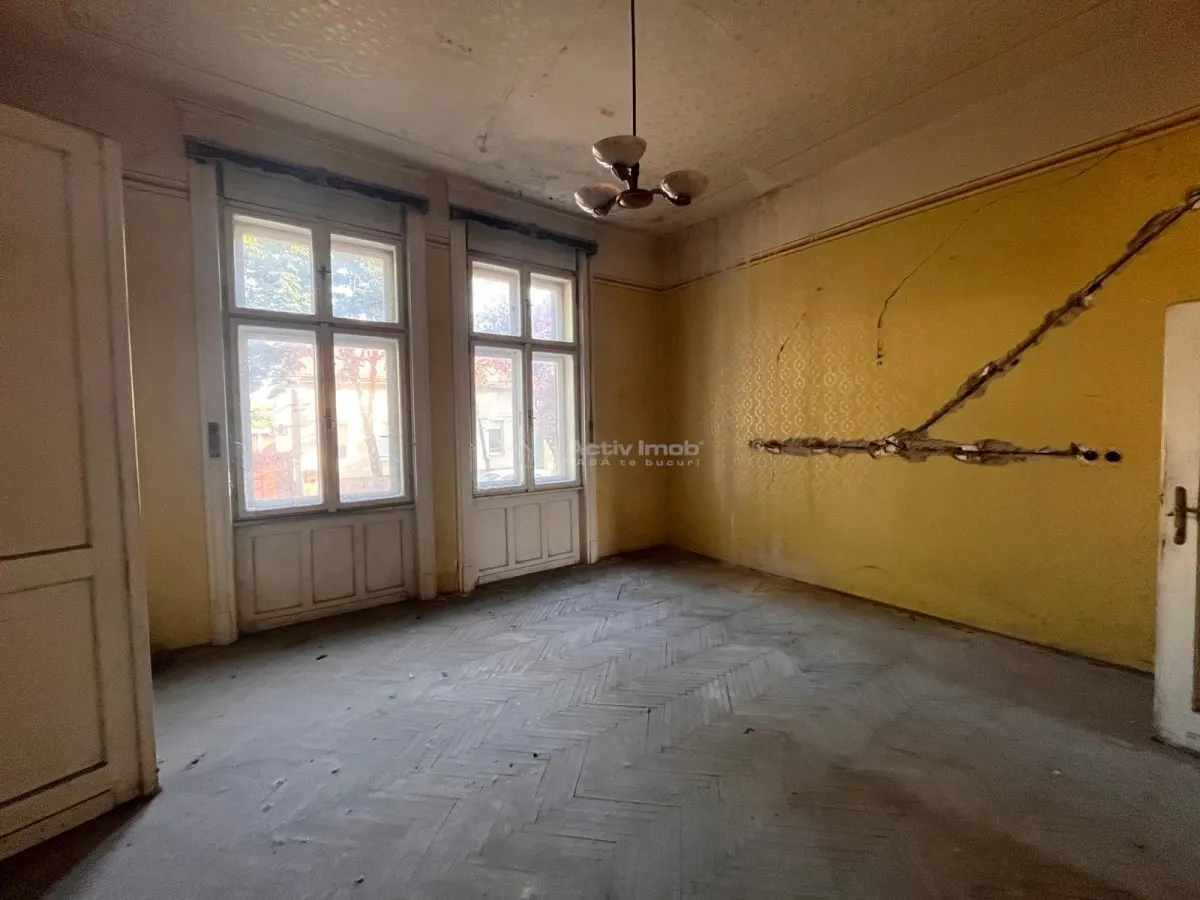 Timisoara, Vila Cu Teren Generos De 802 Mp. Zona Balcescu-Elisabetin - foto 15