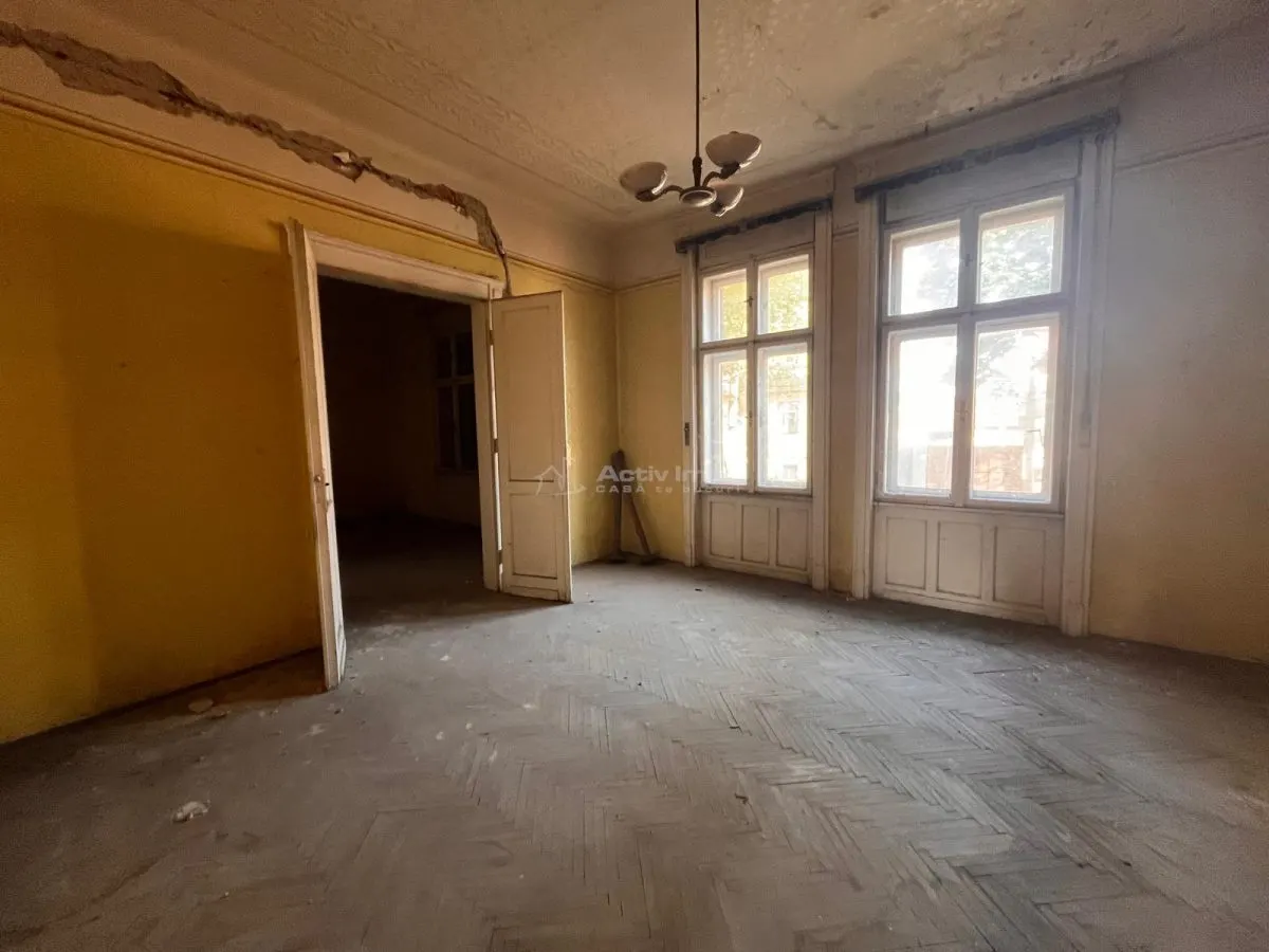 Timisoara, Vila Cu Teren Generos De 802 Mp. Zona Balcescu-Elisabetin - foto 16