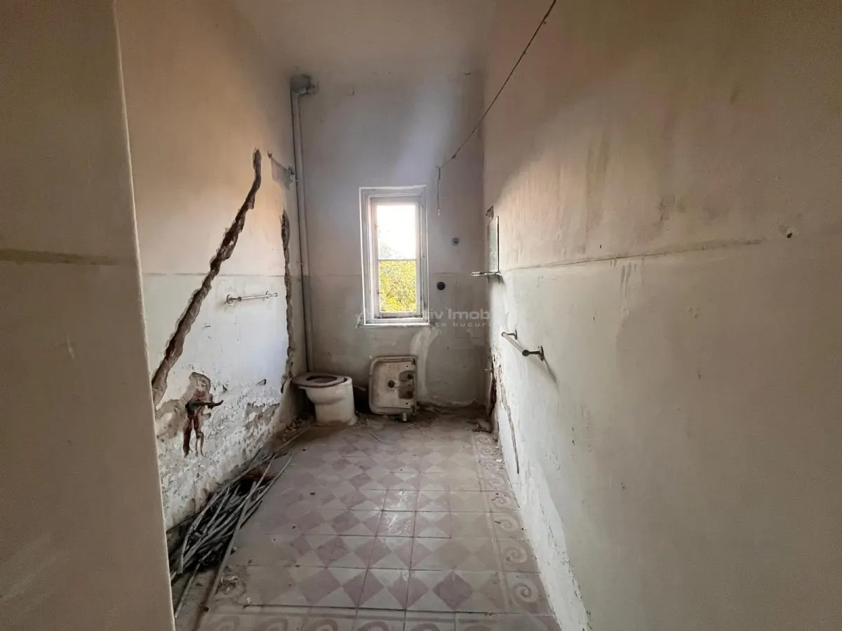 Timisoara, Vila Cu Teren Generos De 802 Mp. Zona Balcescu-Elisabetin - foto 18