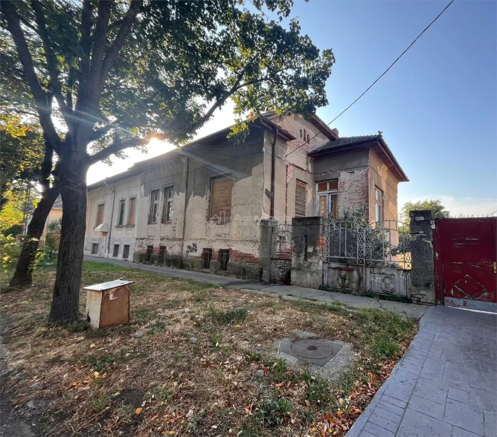 Timisoara, Vila Cu Teren Generos De 802 Mp. Zona Balcescu-Elisabetin - foto 4
