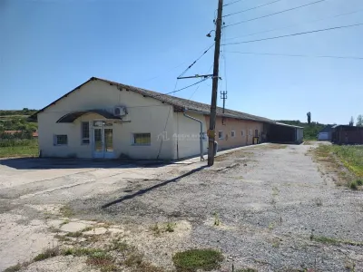 工业厂房出售或出租 – 米什卡，比霍尔县 – 建筑面积972平方米，土地12,538平方米 - Misca