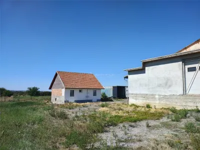 工业厂房出售或出租 – 米什卡，比霍尔县 – 建筑面积972平方米，土地12,538平方米 - foto 6