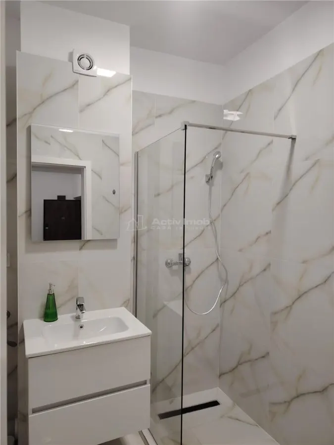 Apartament cu 2 camere, complet mobilat si utilat, in cartier rezidential - foto 4