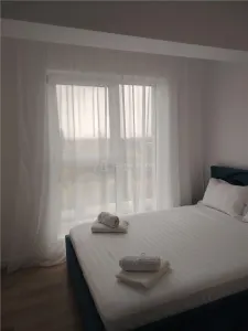 Apartament cu 3 camere, complet mobilat si utilat, in bloc nou - Ploiesti