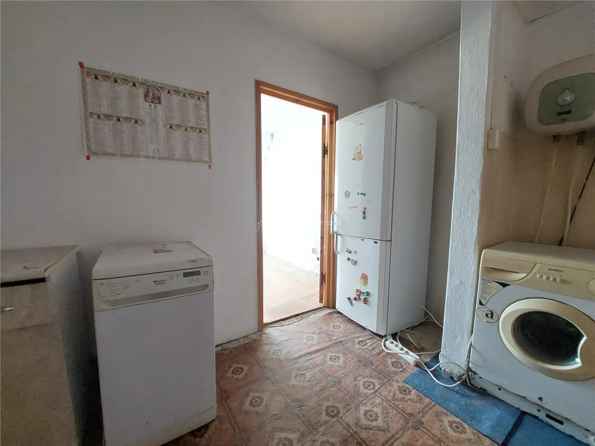 Camera de camin, etaj 3, Cartier Posta - Dimitrie Filipescu - foto 1