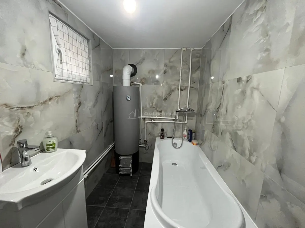 Lugoj, Casa 130 Mp. Teren 250 Mp. Central, Zona ZERO - foto 6