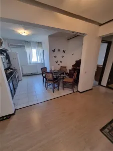 3卧室翻新公寓，3楼，F-uri地区 - foto 3