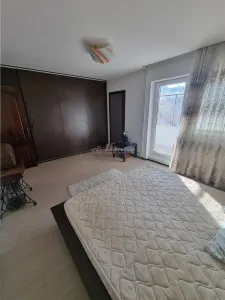 3卧室翻新公寓，3楼，F-uri地区 - foto 5