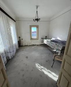 Casa individuala reconditionata partial-Teren 900 mp-Toate utilitatile-Gaz la poarta-Asfalt - foto 14