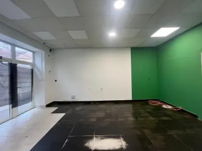 LUGOJ, DE INCHIRIAT – SPATIU COMERCIAL CENTRAL, 95 MP, (LANGA POLITIE) - foto 11