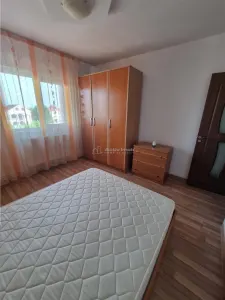 2卧室分离式布局公寓，已翻新并配备家具，Zona 800 - foto 11