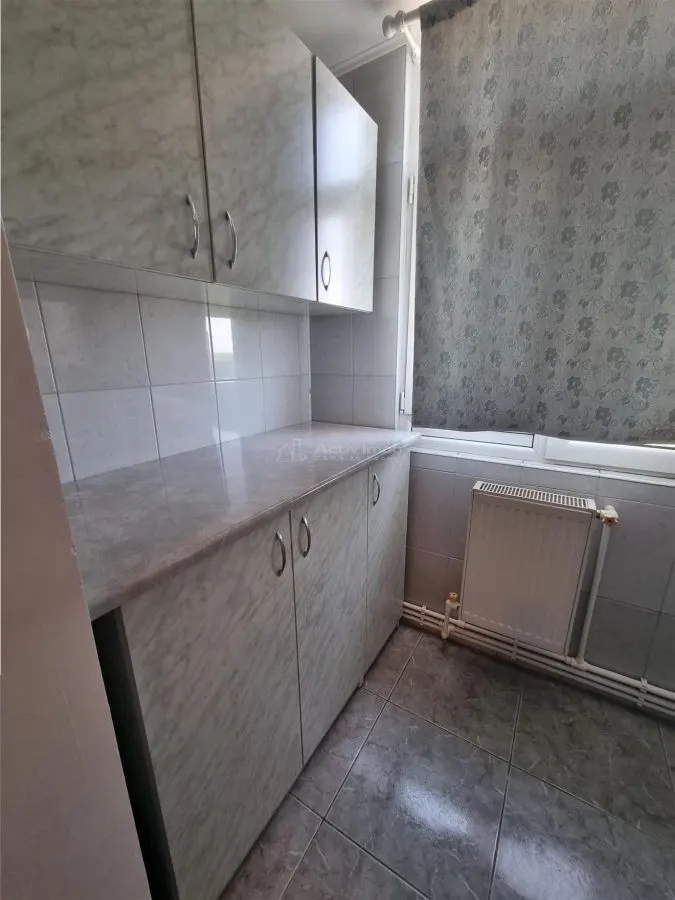 2卧室分离式布局公寓，已翻新并配备家具，Zona 800 - foto 8
