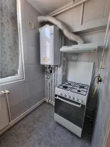 2卧室分离式布局公寓，已翻新并配备家具，Zona 800 - foto 9
