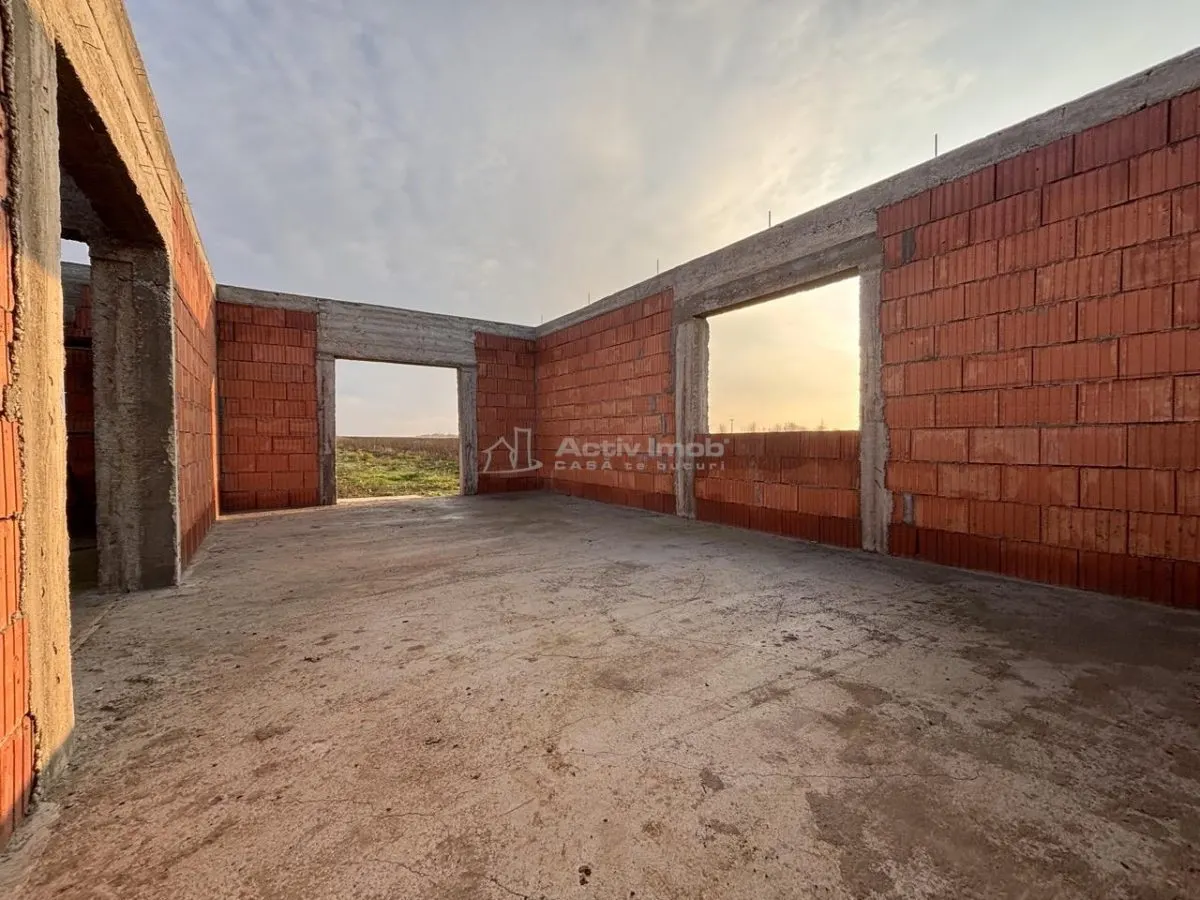 Casa noua la rosu - Tarian – Girisu de Cris - Teren 560 mp - foto 4