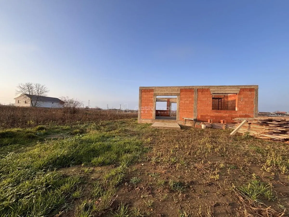 Casa noua la rosu - Tarian – Girisu de Cris - Teren 560 mp - foto 8