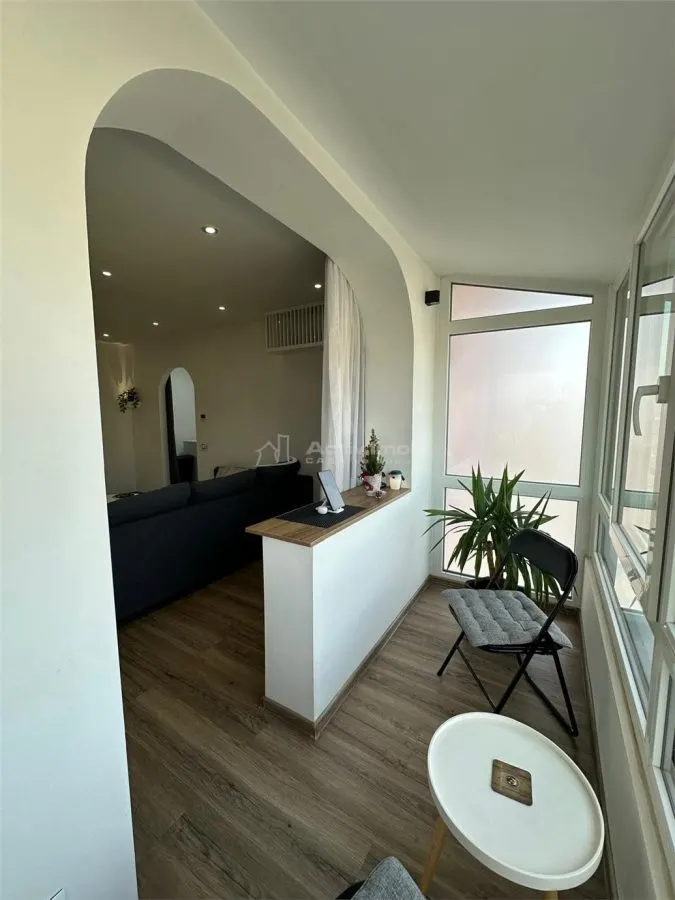 Resita, Appartement Premium 2 Chambres, Agencement Semidécomantagé, Centre-Ville - foto 16