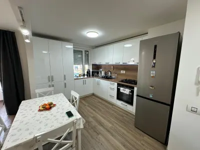 Resita, Appartement Premium 2 Chambres, Agencement Semidécomantagé, Centre-Ville - foto 8