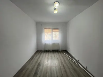 Lugoj, Ap. 2 Cam. Et. 3 Recent Renovat, Zona Timisorii - foto 5