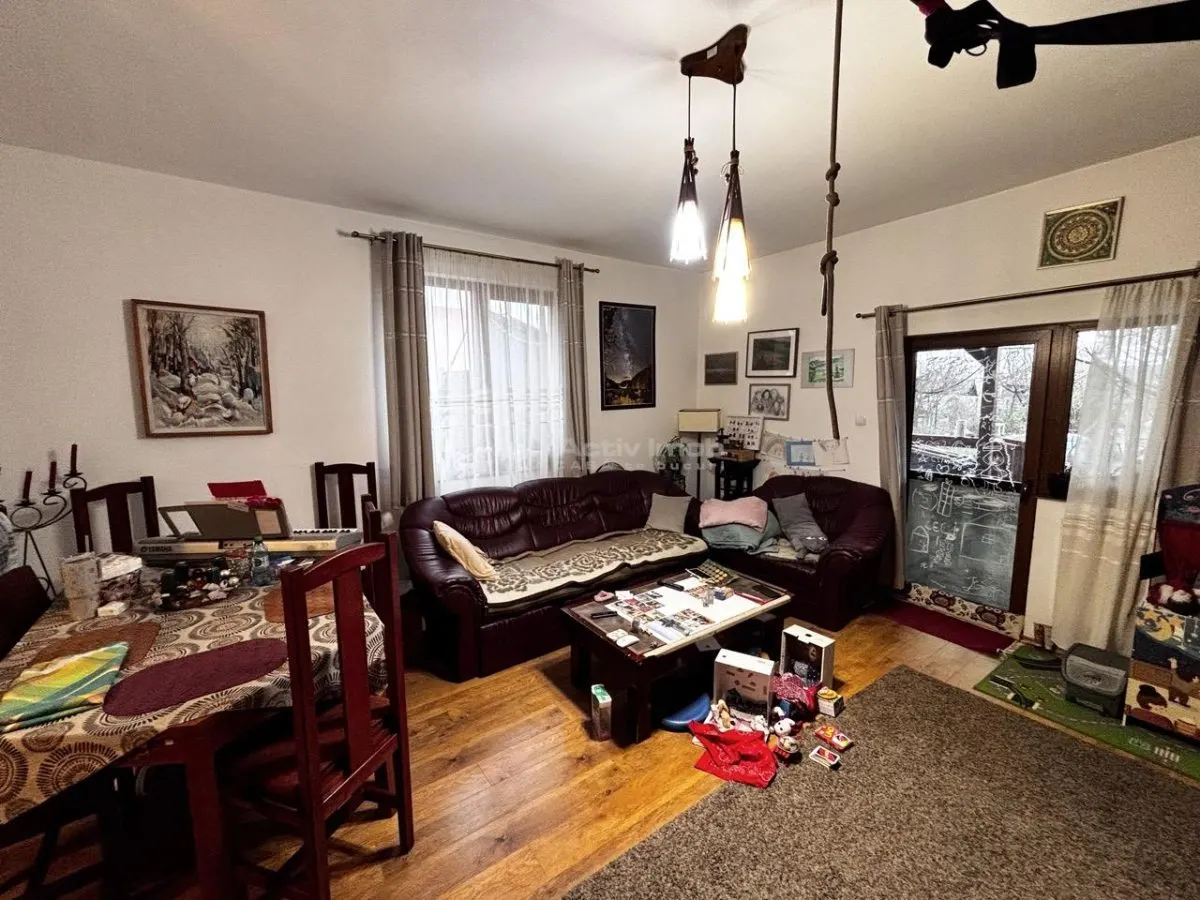 Casa cu grădina - Cartierul Nou - foto 2