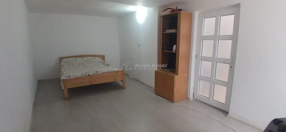 Casa 8 camere de vanzare Valea Voievozilor Targoviste 653mp teren - foto 8