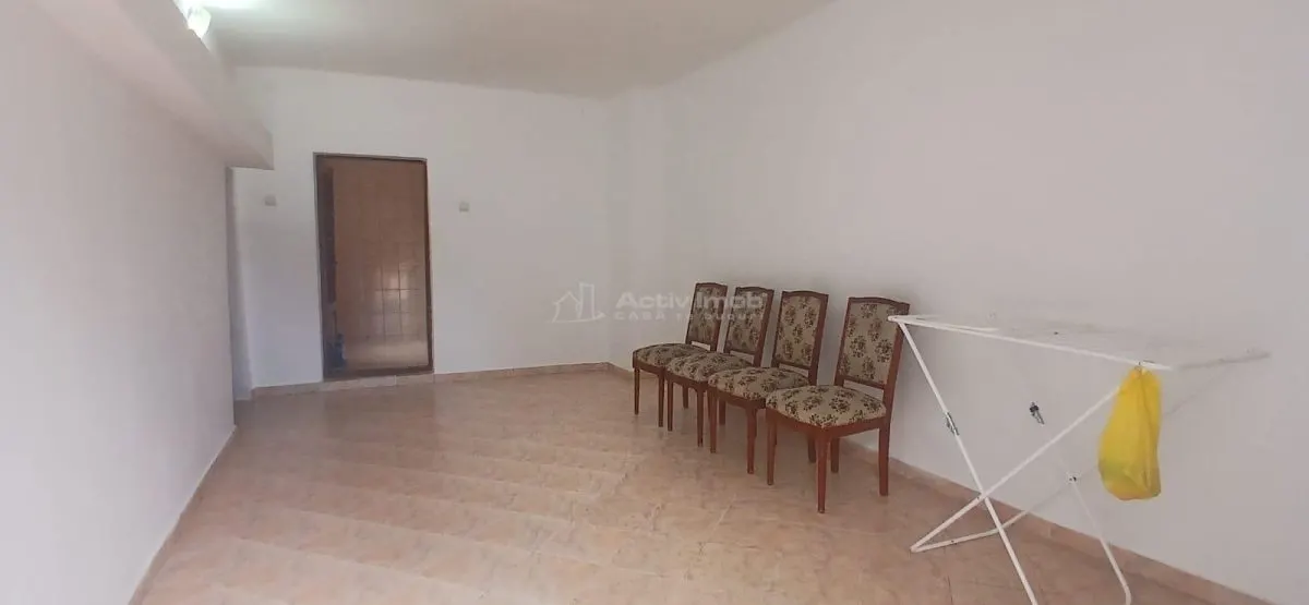 Casa 8 camere de vanzare Valea Voievozilor Targoviste 653mp teren - foto 10