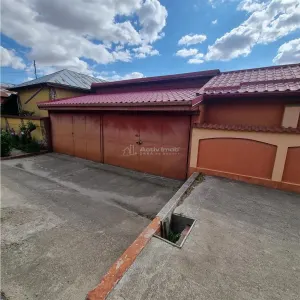 Casa Vila si curte in Poroschia - foto 4