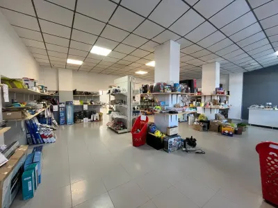 Lugoj, De Inchiriat – Spatiu Comercial, 194 Mp, Zona Strand - foto 4