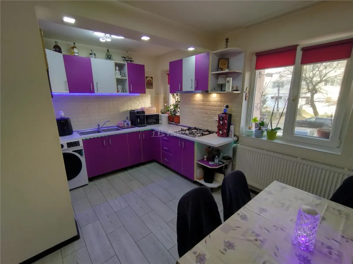 Oravita, Appartement Clés en Main, 3 Chambres, 1er Étage, Confort Standard, Commission Zéro - foto 8