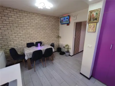 Oravita, Appartement Clés en Main, 3 Chambres, 1er Étage, Confort Standard, Commission Zéro - foto 9
